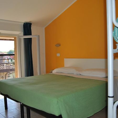 Le Aromatiche B&B Viserbella di Rimini Luaran gambar